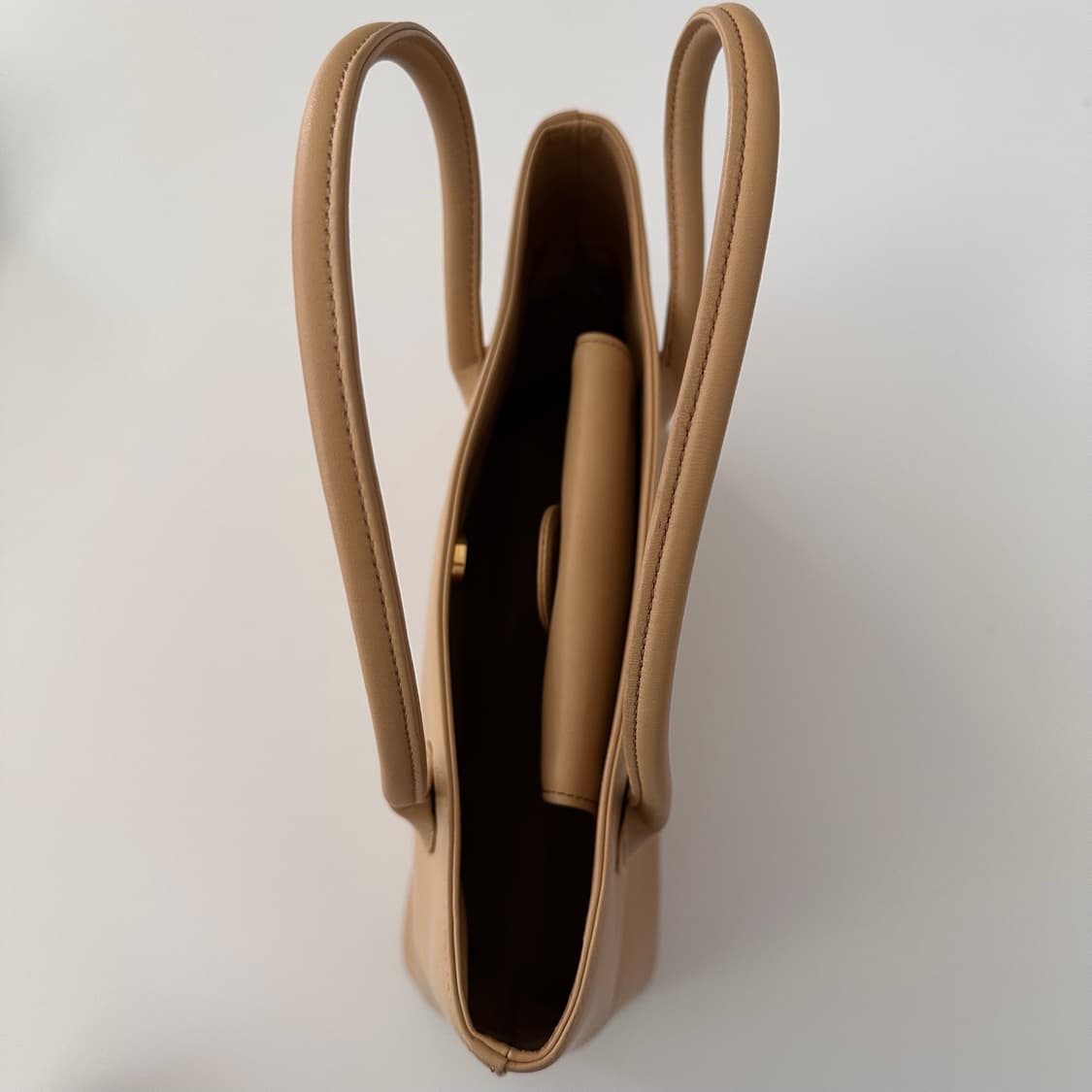 이세이미야케 im product 가죽 토트백 상품이미지8