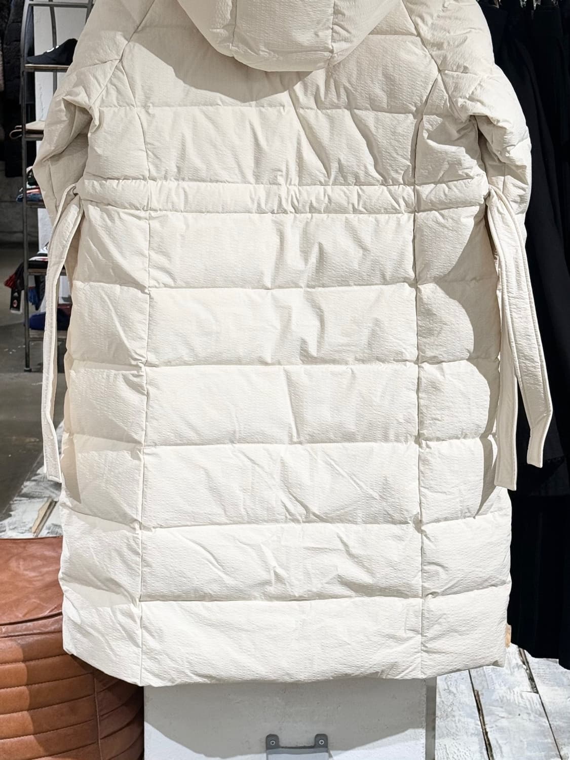 가니 아이보리 테크 시어서커 롱 푸퍼 코트  상품이미지6