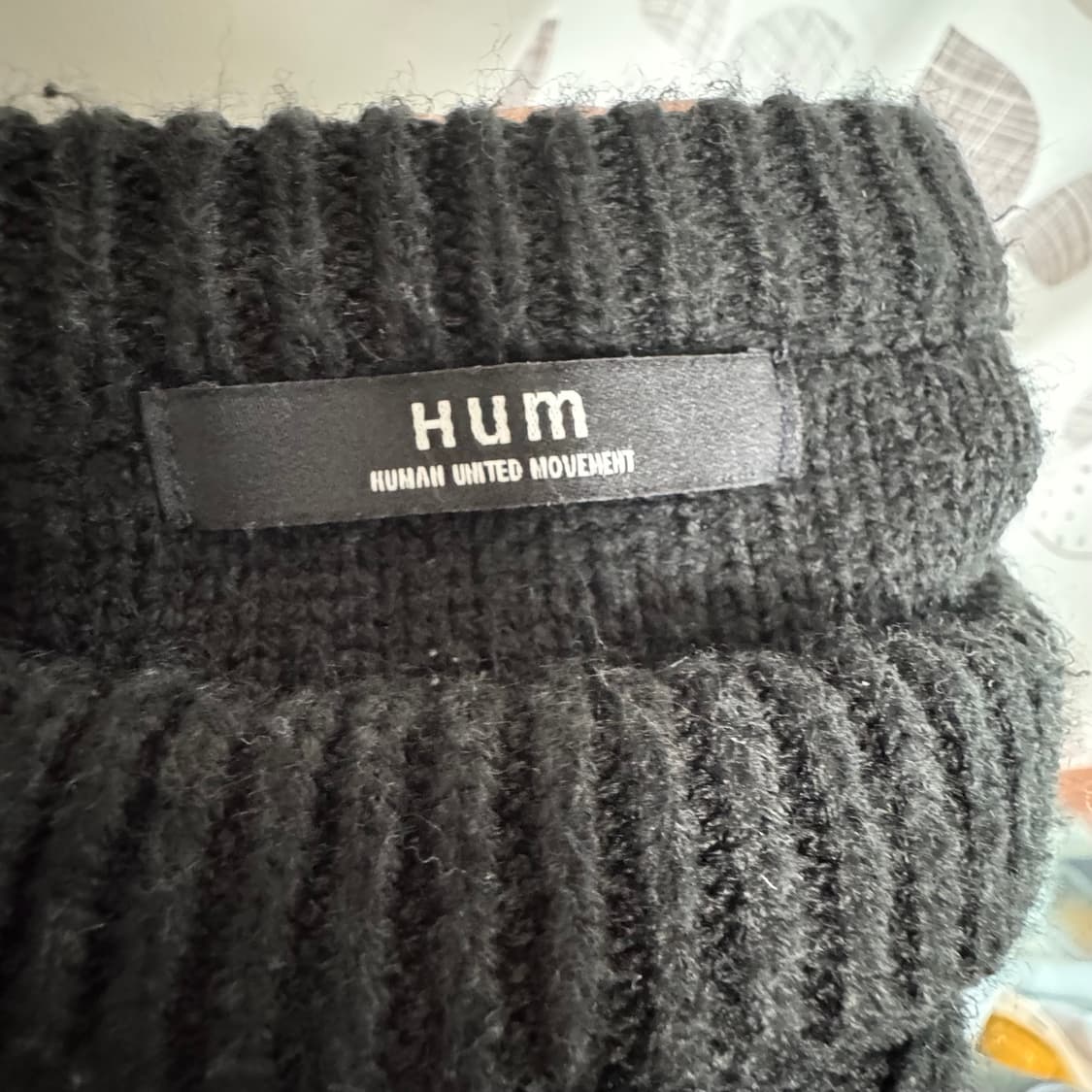 HUM 블랙그레이 그라데이션 니트 스웨터 상품이미지8