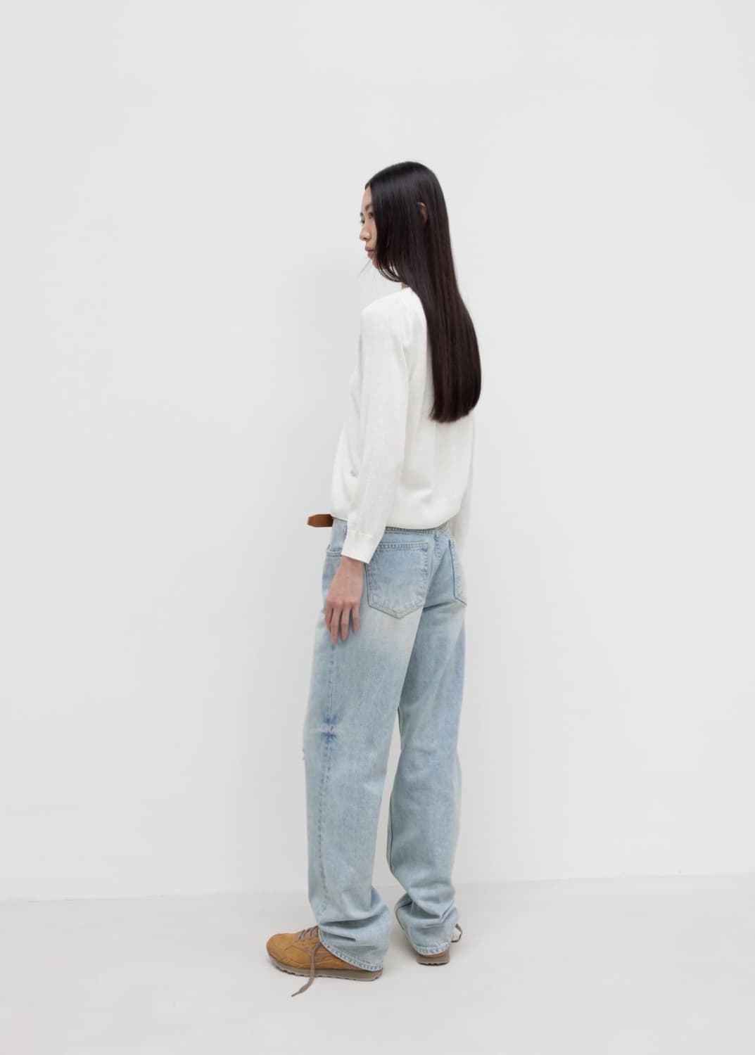 MID RISE REGULAR FIT JEANS / MID BLUE 상품이미지2