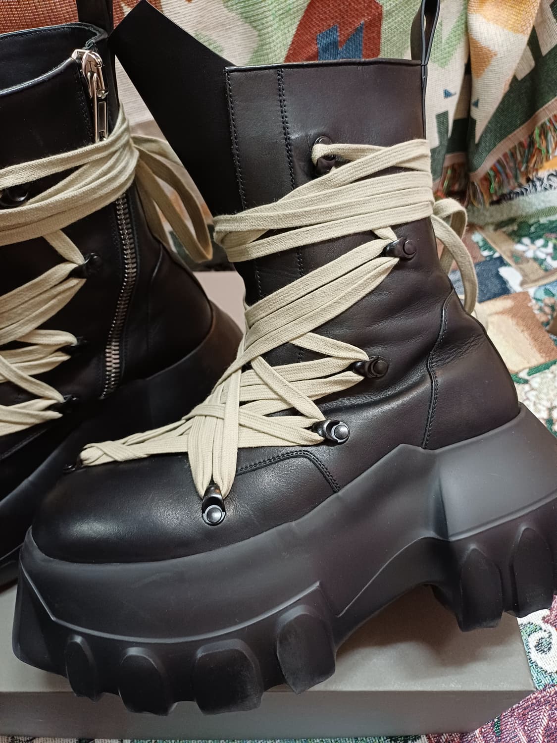 급히처분)릭오웬스 메가트랙터 부츠 39 상품이미지2