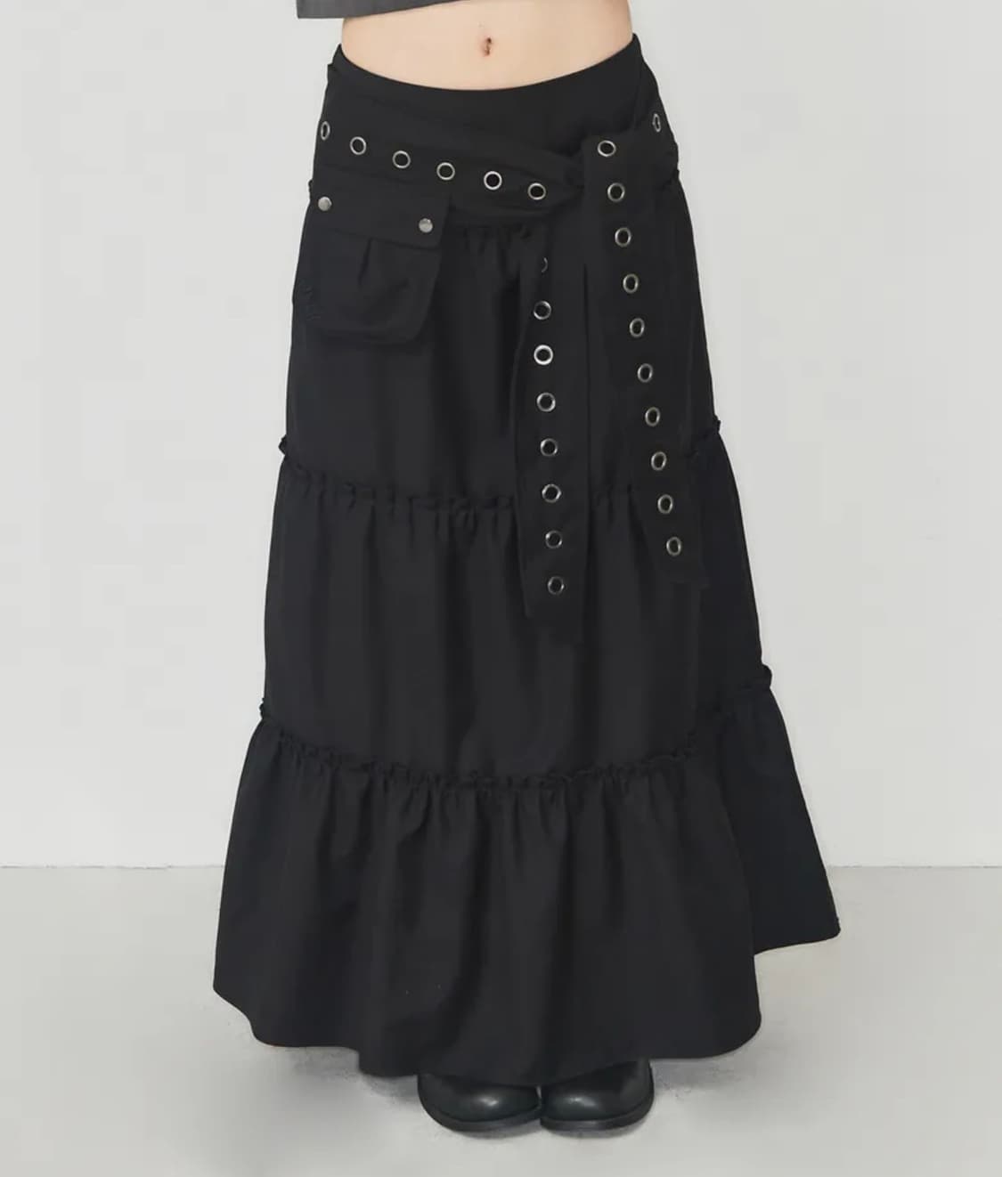 애즈유아 포켓 프릴 롱 스커트 블랙 상품이미지1