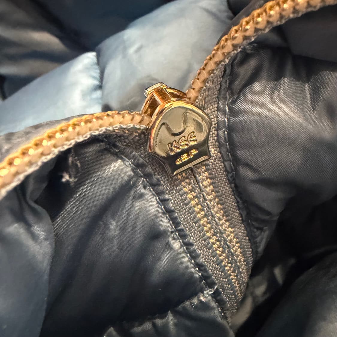 I BLUES (W) 버진 다운 경량 후드 패딩  상품이미지4