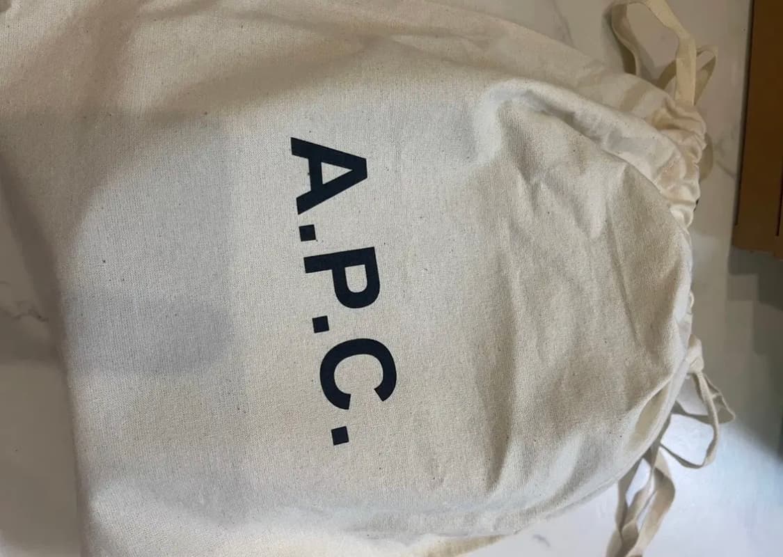 아페쎄 A.P.C 하트문백 상품이미지4