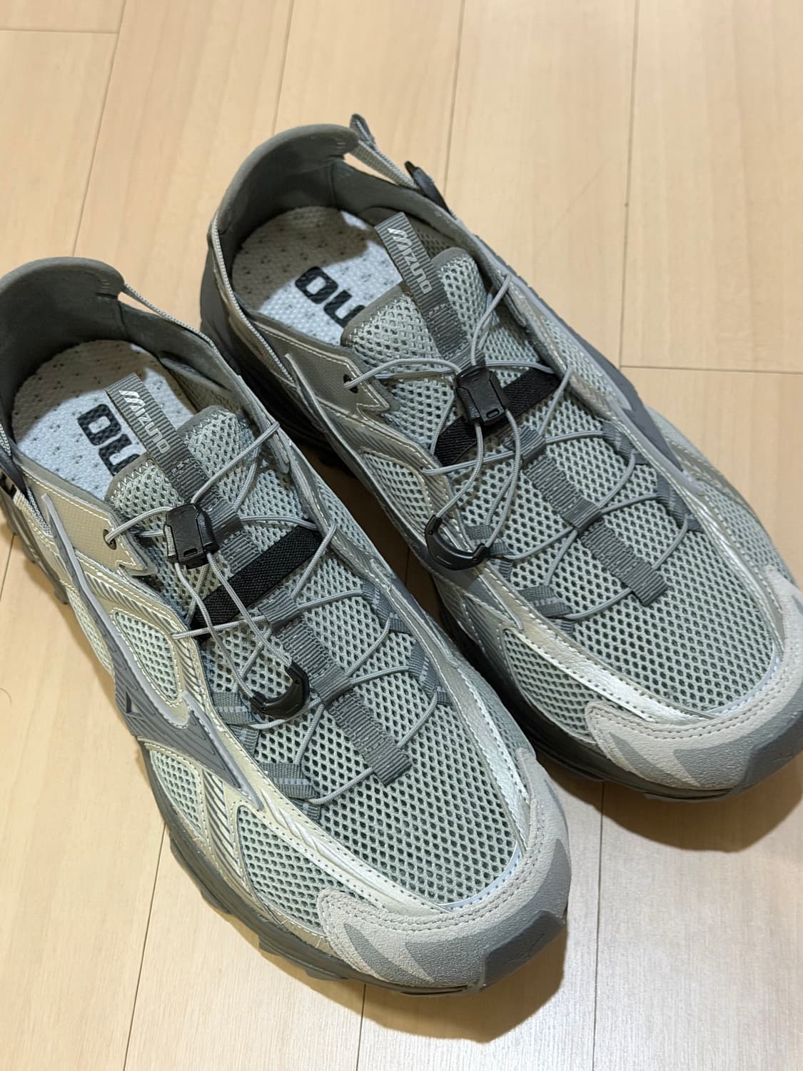 [급처] 미즈노 레이서 트레일 se 실버그레이 상품이미지3