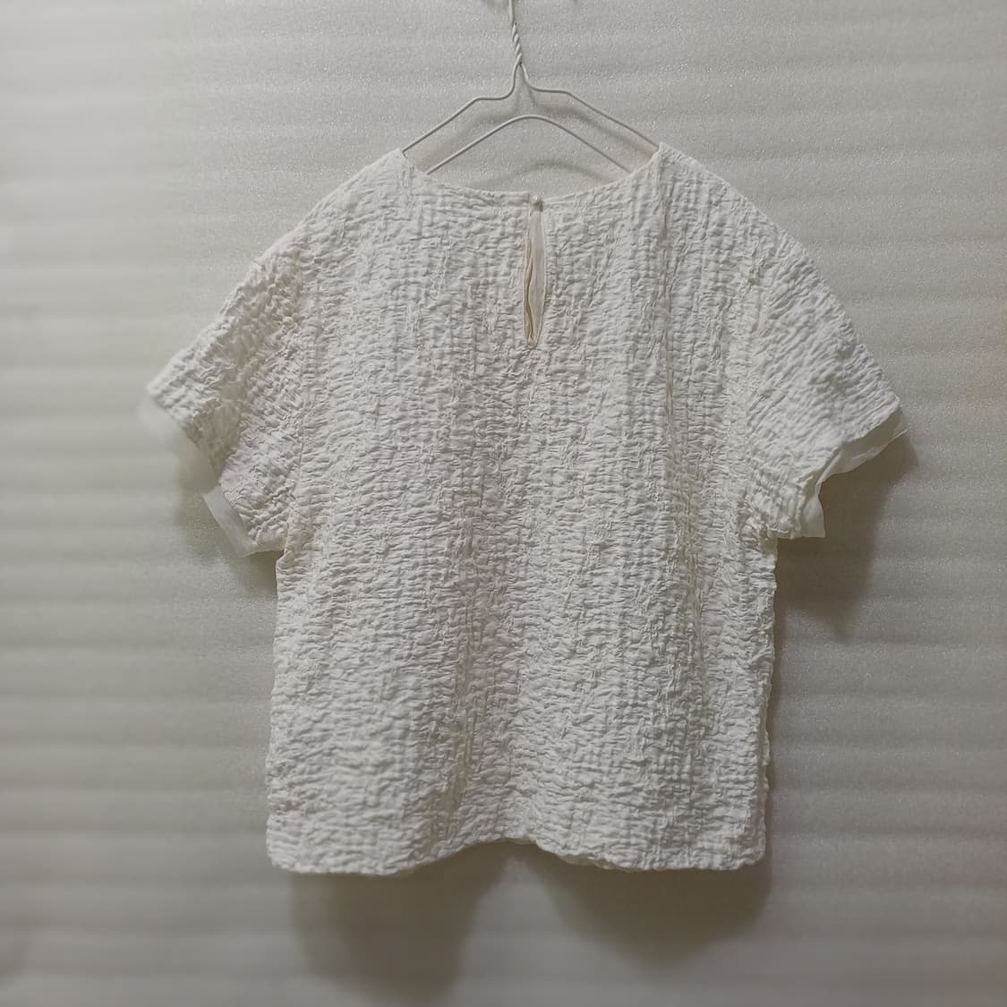 한섬 더캐시미어 라운드 반팔 블라우스 티 여성 S 큐티 시원 사랑봉봉 상품이미지3
