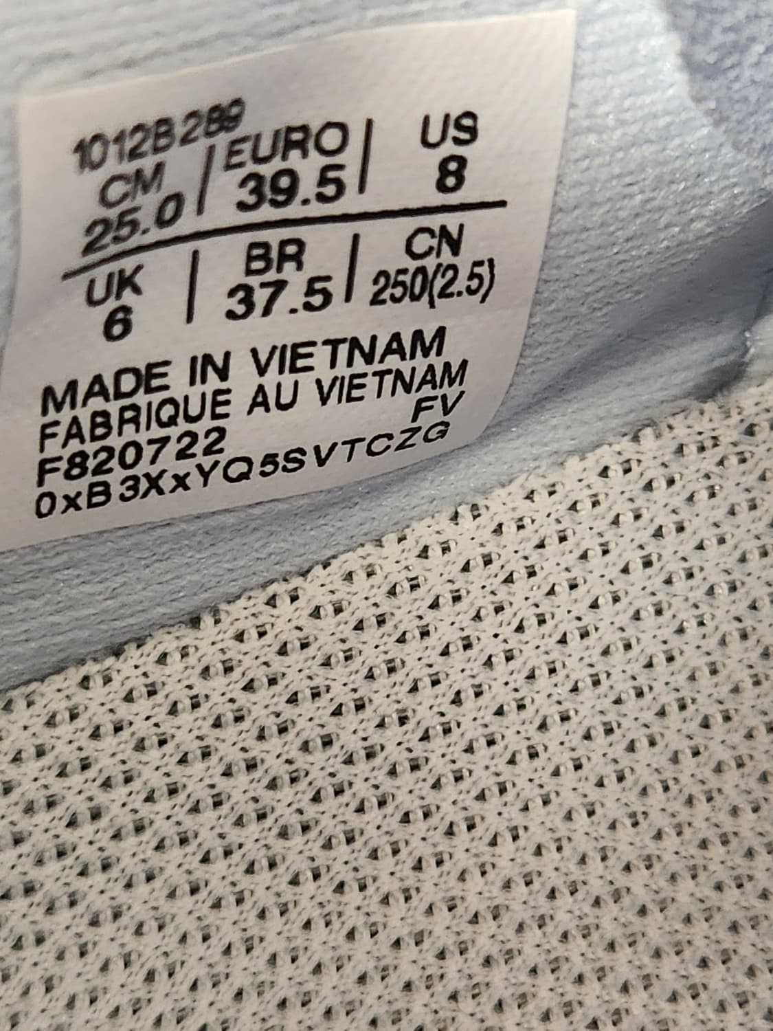 새상품급)아식스 운동화 우먼 다이나블라스트3 러닝화 사이즈250

여성용 상품이미지10