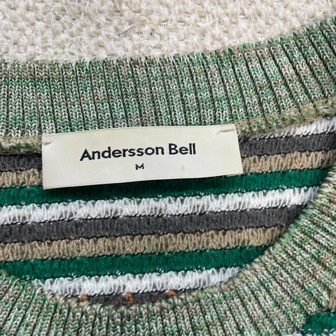 앤더슨벨 에스닉 멀티 스트라이프 슬리브리스 니트 베스트 상품이미지3