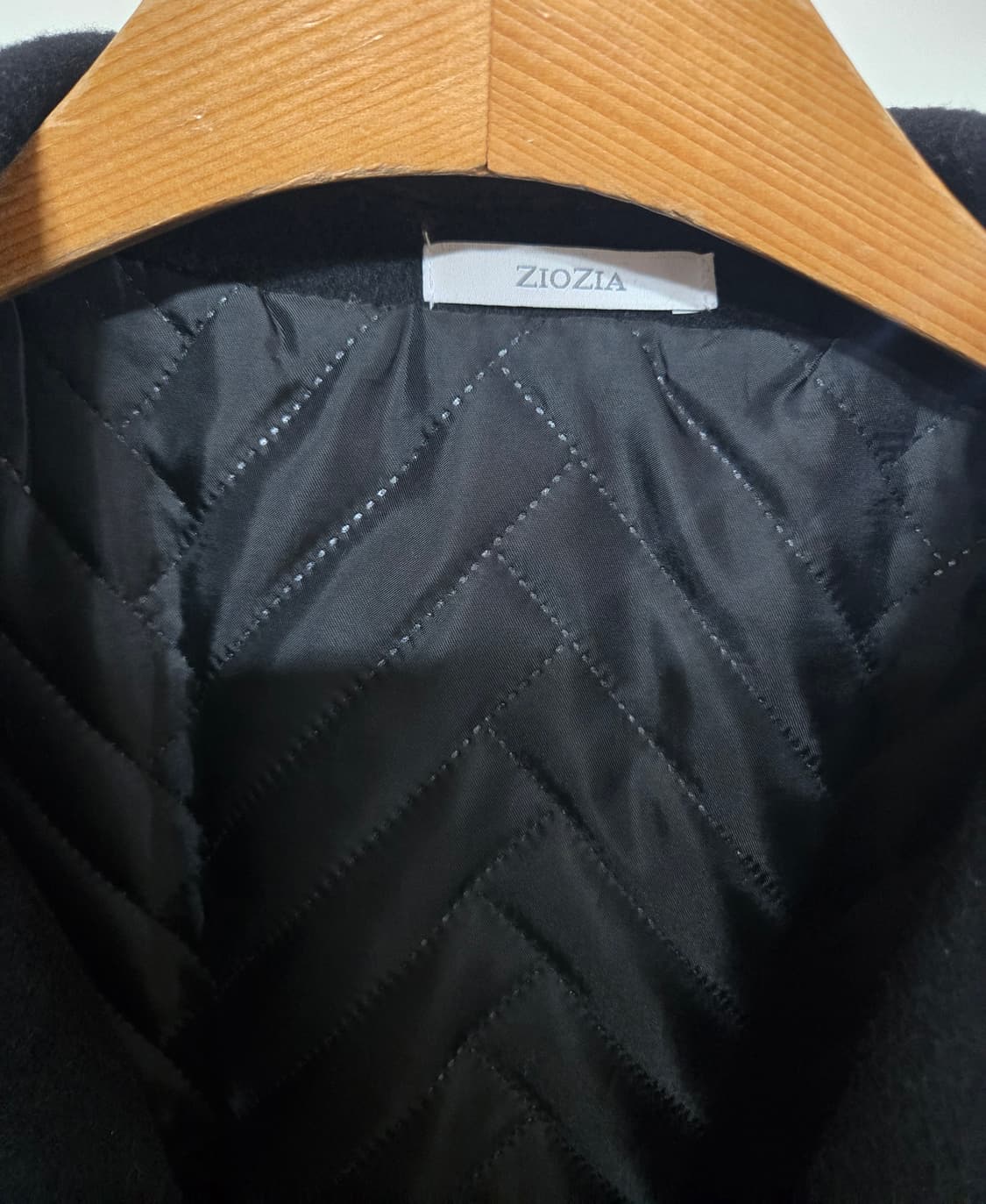 ZIOZIA 지오지아  캐시미어 블렌드 블랙 코트 110 상품이미지4