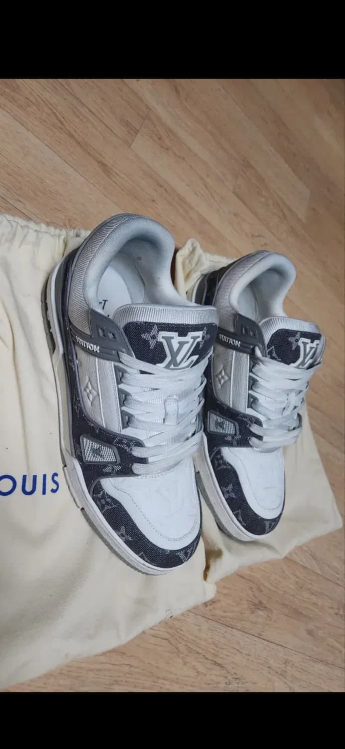 루이비통 트레이너 스니커즈 그레이 270 상품이미지1