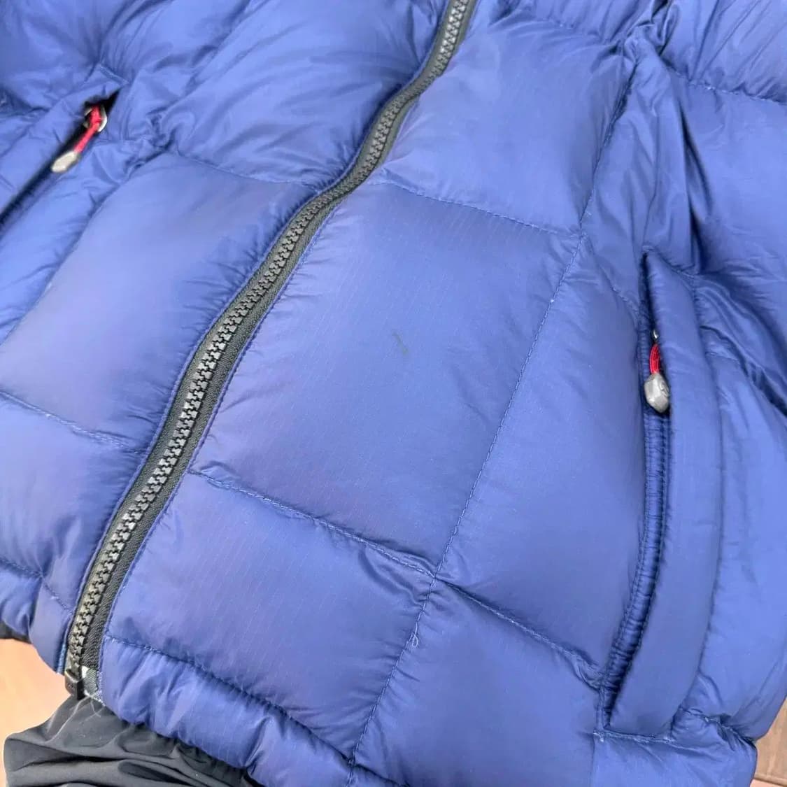 여성용 90 노스페이스 로체 네이비 경량 패딩자켓 상품이미지4