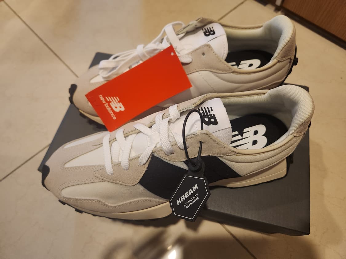 (새상품) 270mm 뉴발란스 327 화이트 블랙 상품이미지2