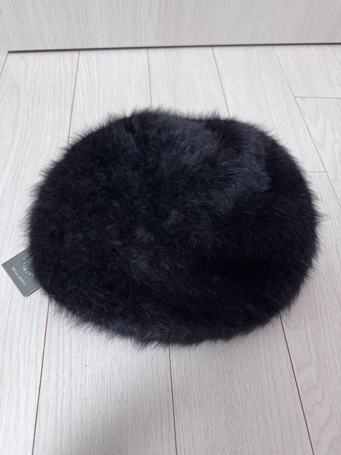 laulhere 앙고라 블랙색상 판매합니다  상품이미지1