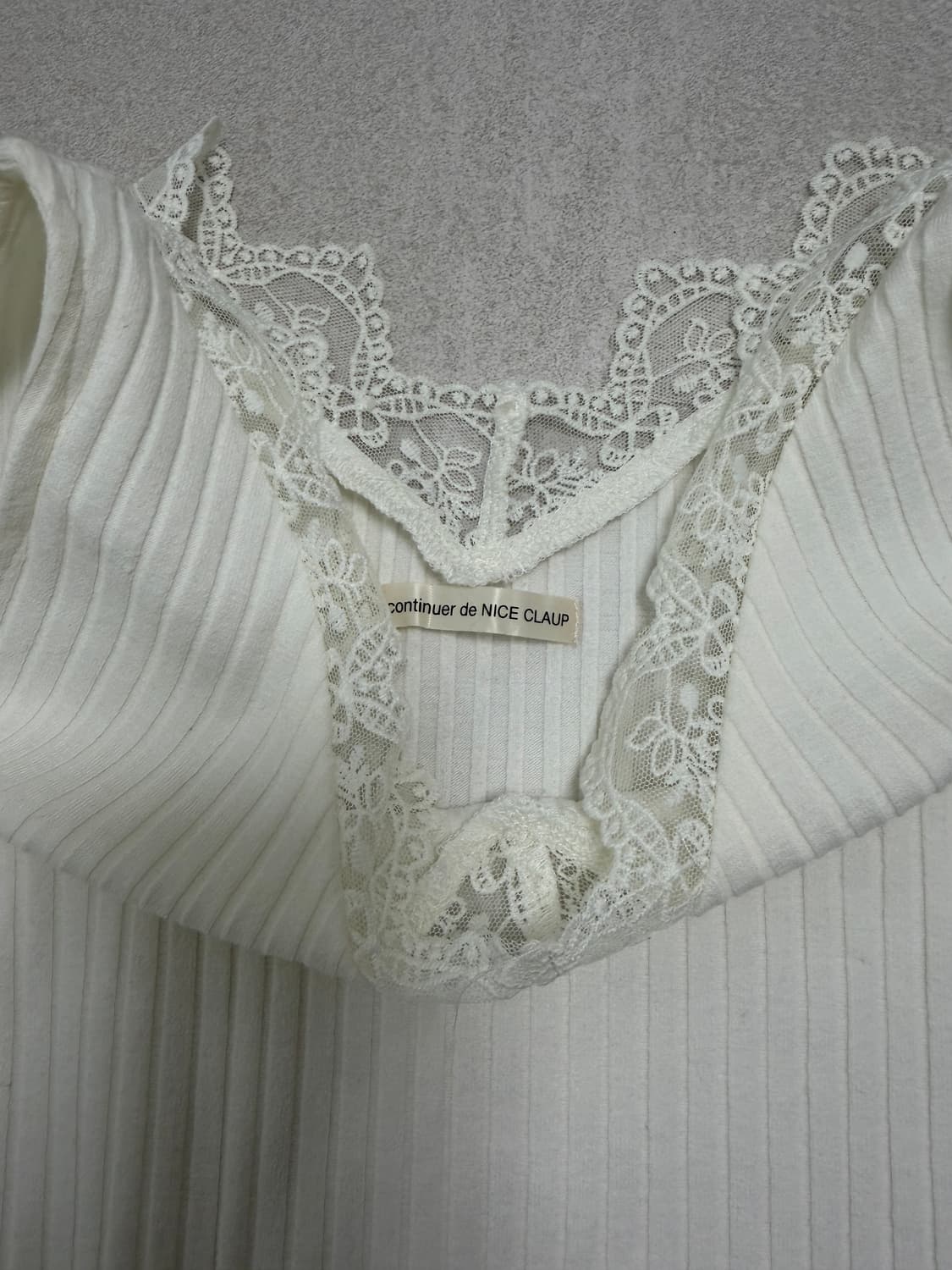 레이스 브이넥 나시  lace v sleeveles 상품이미지3