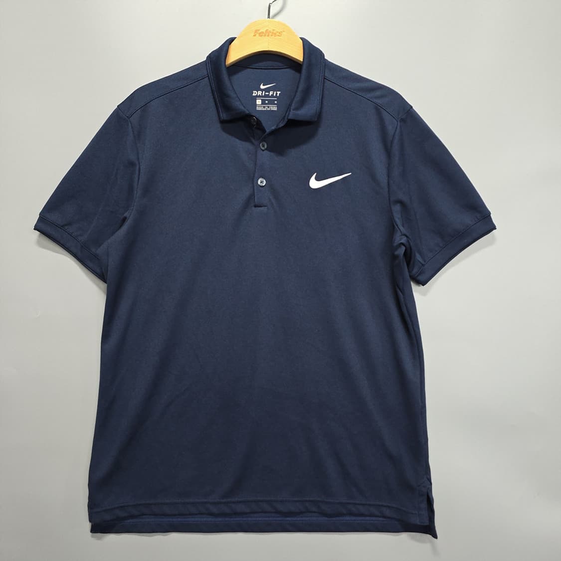 나이키 NIKE 반팔 카라 티셔츠 M 상품이미지1