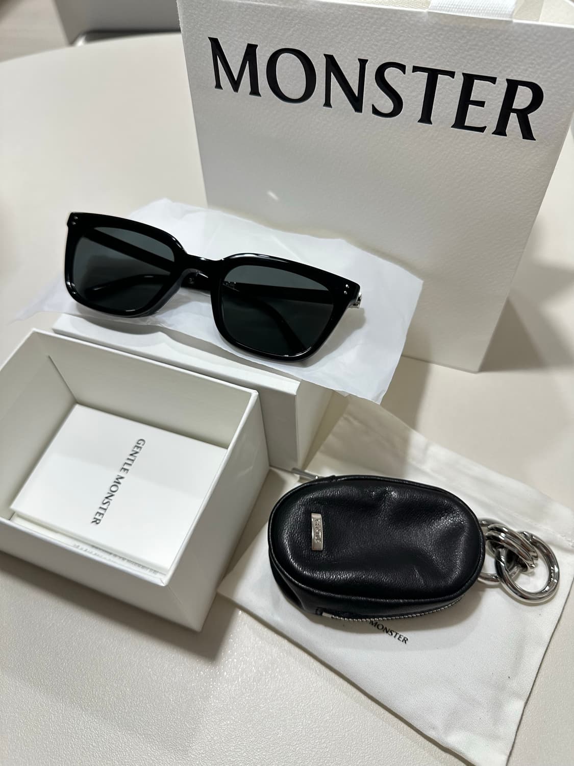 젠틀몬스터 마티니 포켓 폴딩 선글라스 상품이미지1