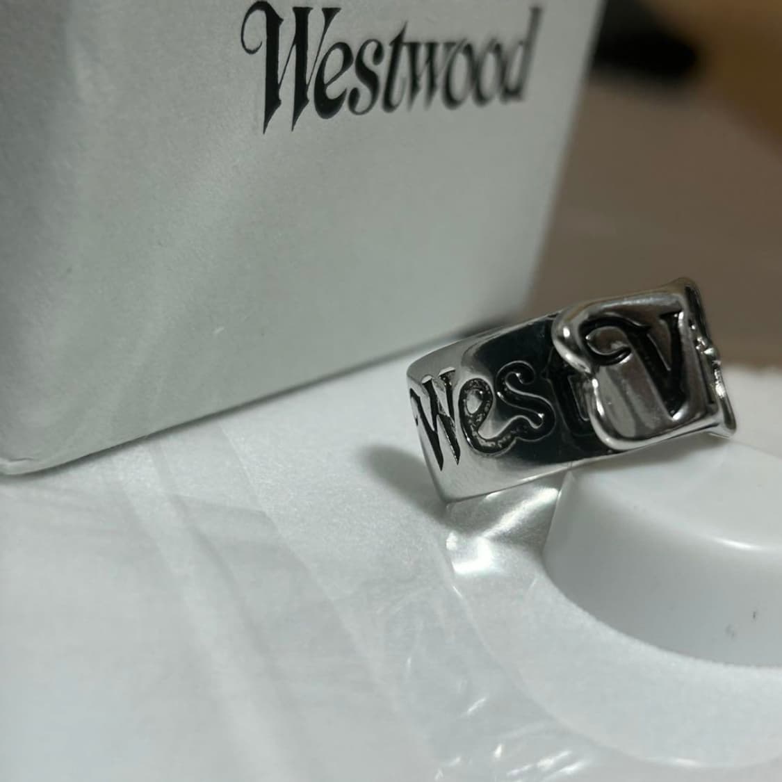 비비안웨스트우드 아카이브 레터링 로고 각인 벨트링 반지 상품이미지2