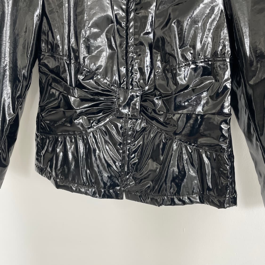 레드 발렌티노 유광 페이던트 블랙 자켓 상품이미지4