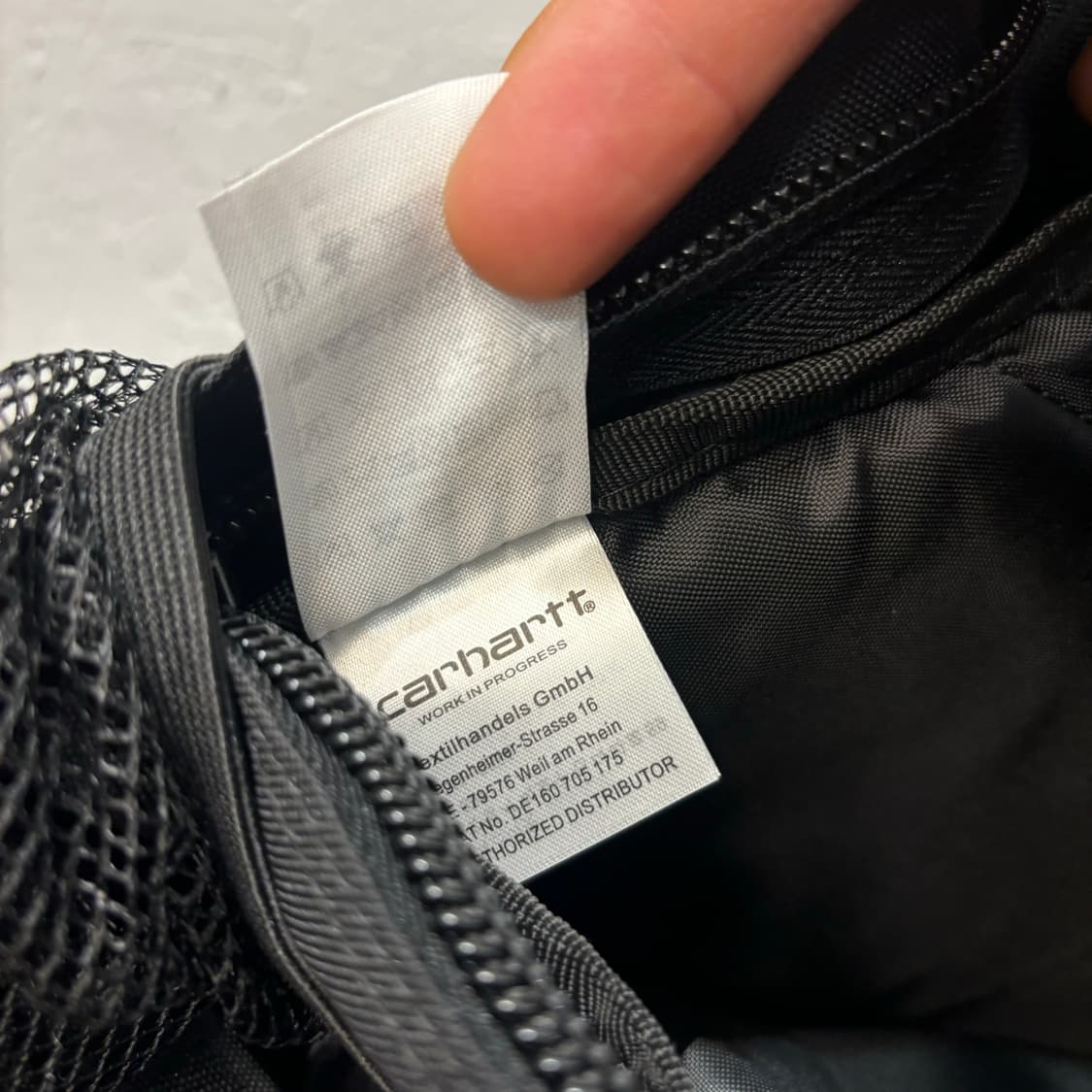 칼하트 WIP 블랙 킥플립 백팩 OS 상품이미지8