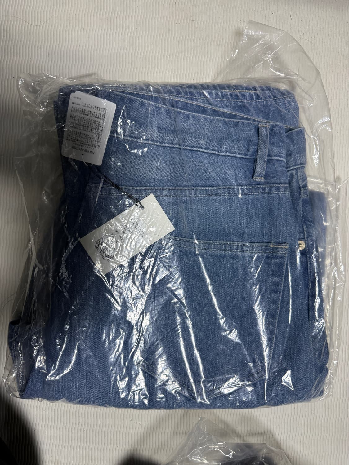 AURALEE SELVEDGE FADED LIGHT DENIM PANTS 상품이미지5