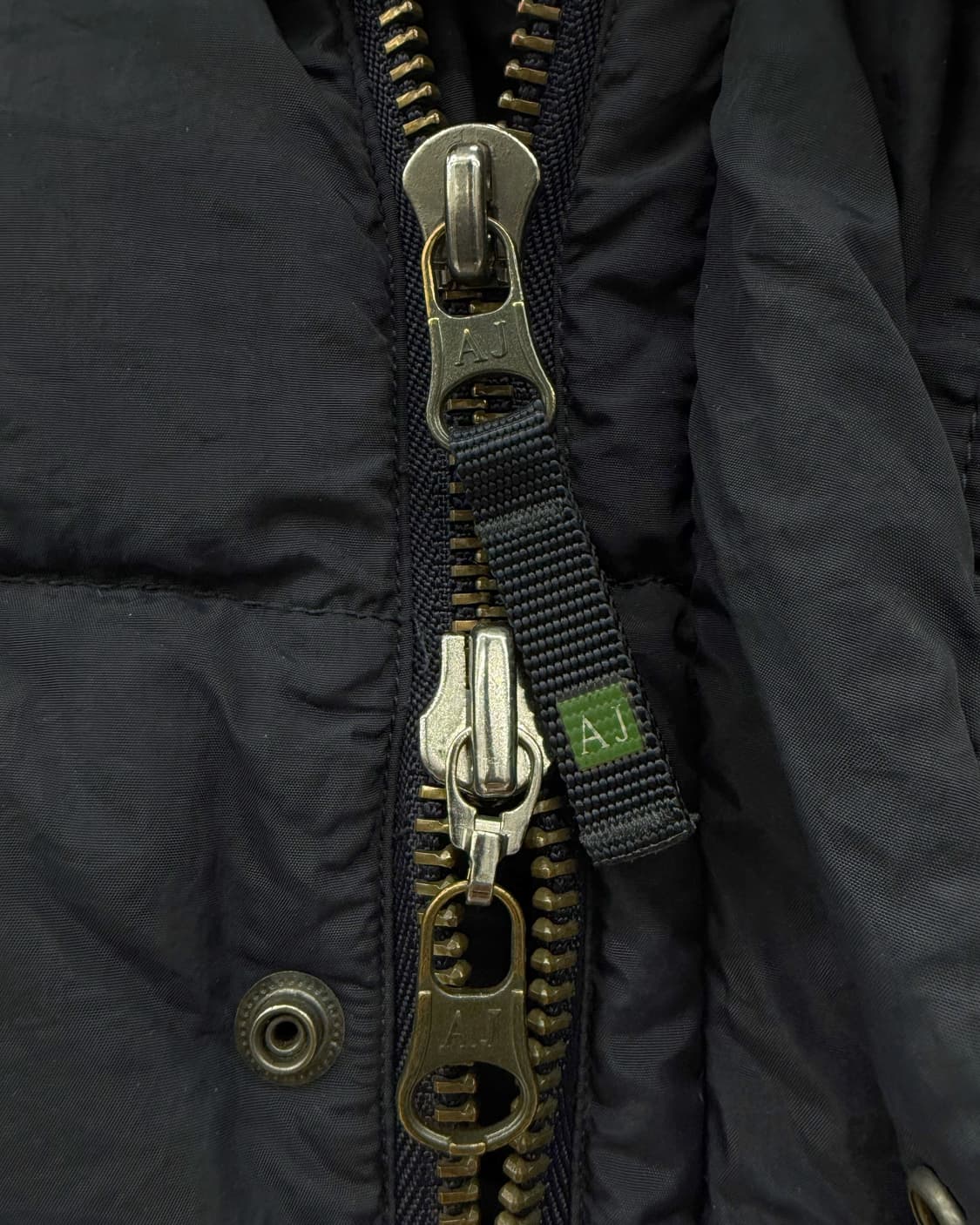 아르마니 진스 00s 나일론쉘 다운 자켓 네이비 상품이미지4