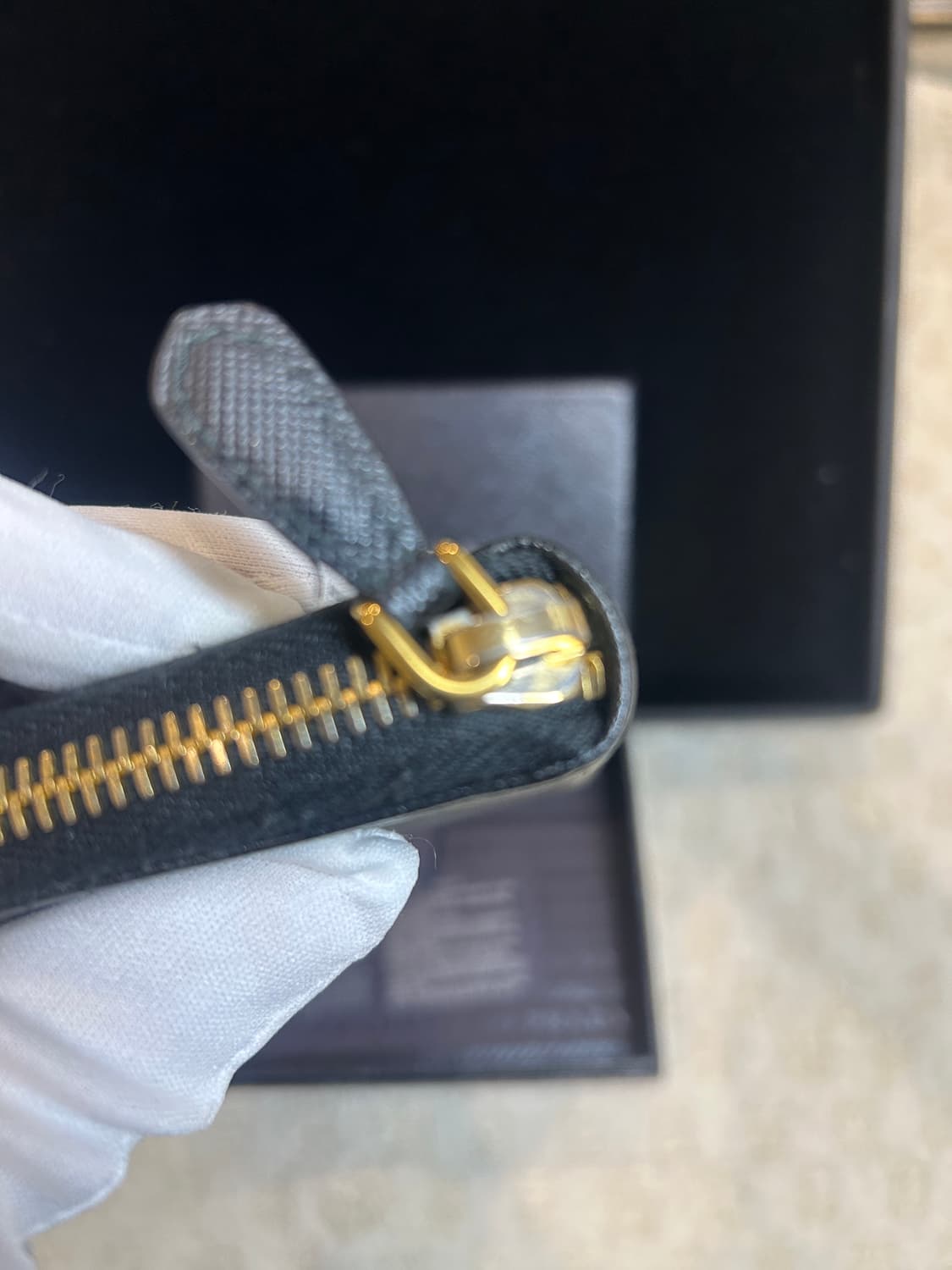 [정품/중고] 프라다 사피아노 동전 지갑 블랙 상품이미지4