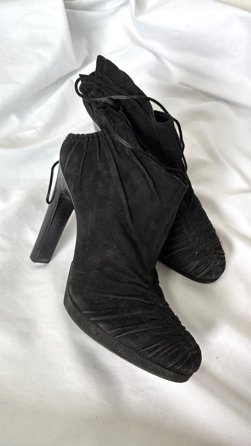 Tom Ford's Black Suede Hill 상품이미지3