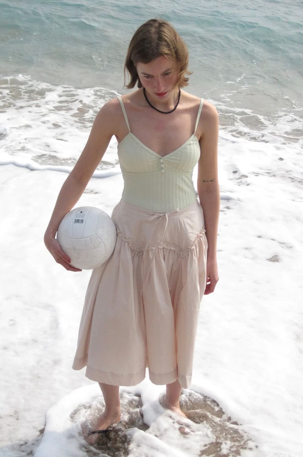 시눈 Frill Midi Skirt 프릴 미디스커트 young beige 상품이미지1
