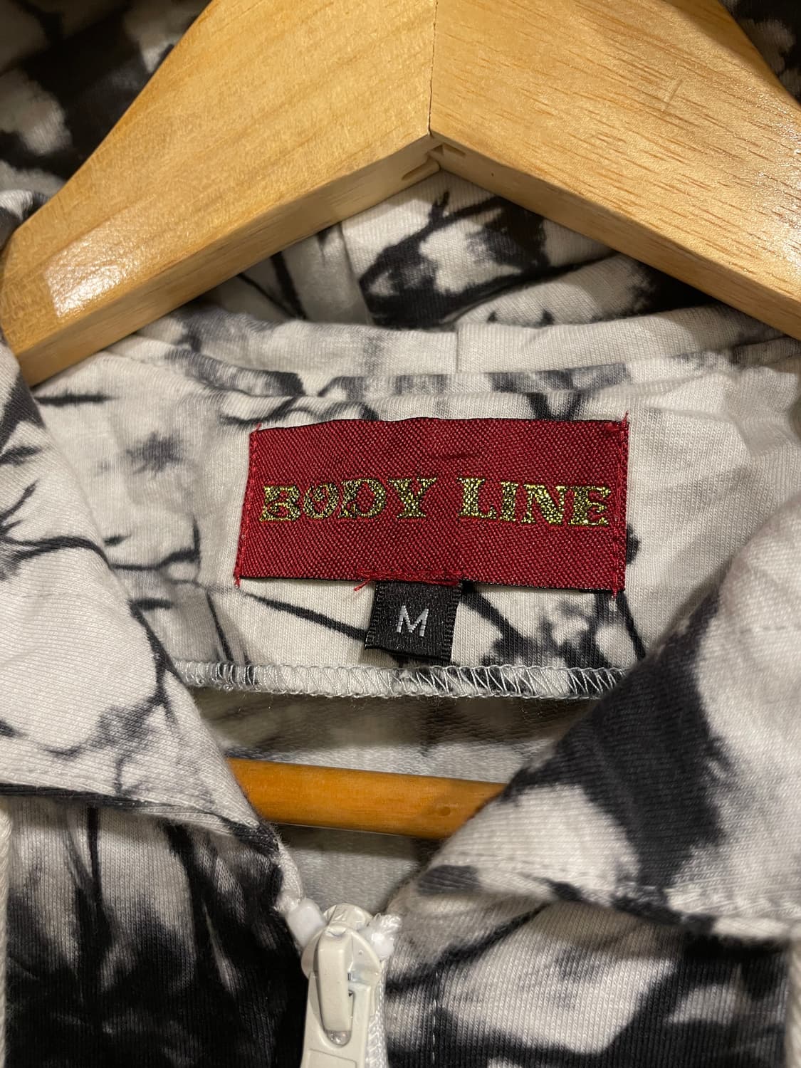 body line 바디라인 스터드 크랙 후드집업 펑크 상품이미지6