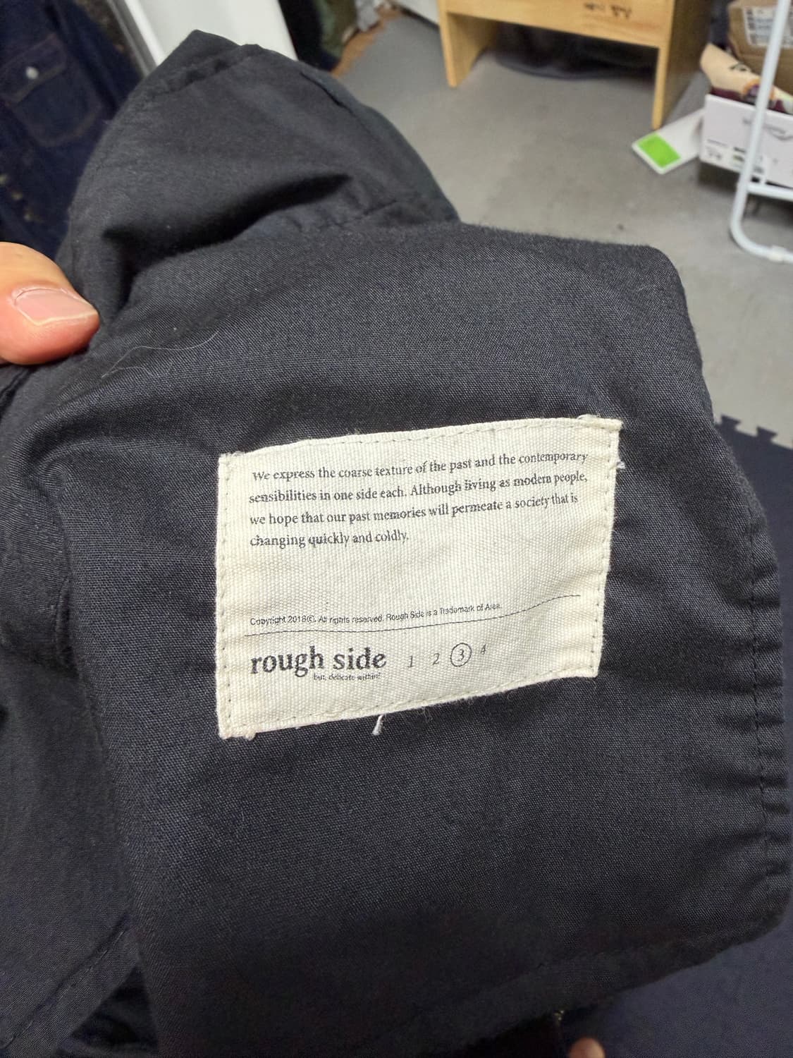 러프사이드 클럽 셋업 블랙 판매합니다. 블레이저2 팬츠3 사이즈 상품이미지6