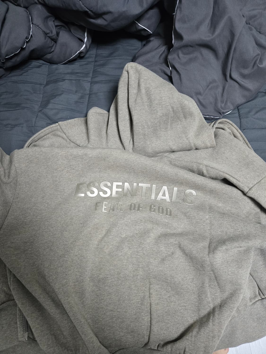 에센셜 피오갓 후드집업 상품이미지1