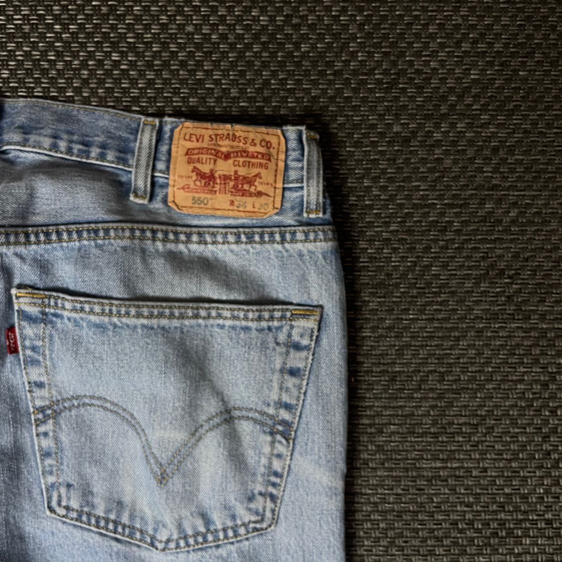 (38) 리바이스 550 38X30 릴렉스드핏 연청 데님 팬츠 상품이미지5