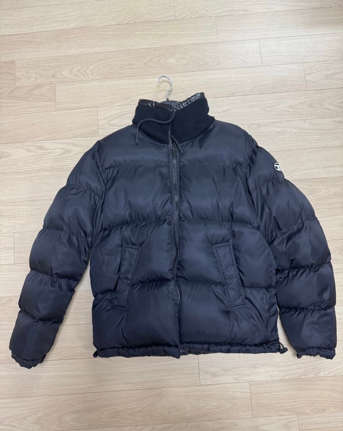 디젤 22 fw 디젤 리버시블 패딩 S 상품이미지8