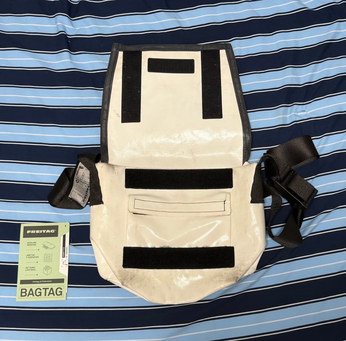 프라이탁 F11 라씨 오프화이트 메신저백 (민트택O) 상품이미지2