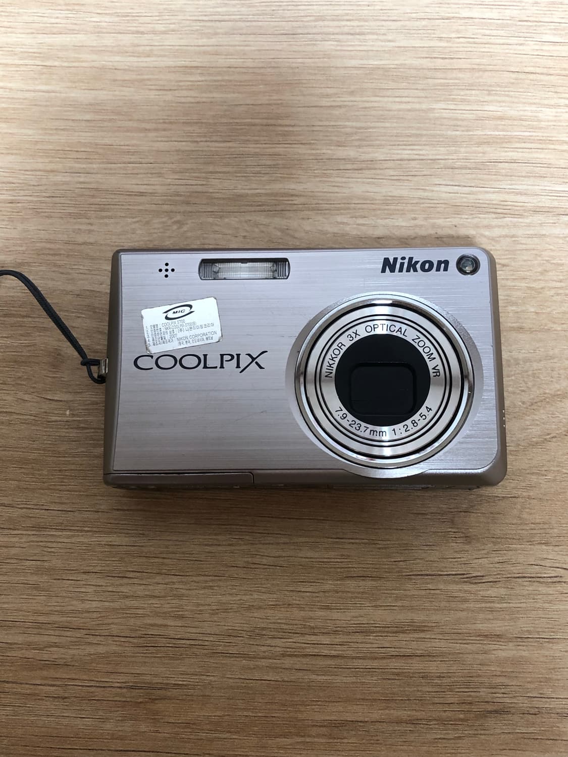 니콘 COOLPIX S700 디지털 카메라 상품이미지1