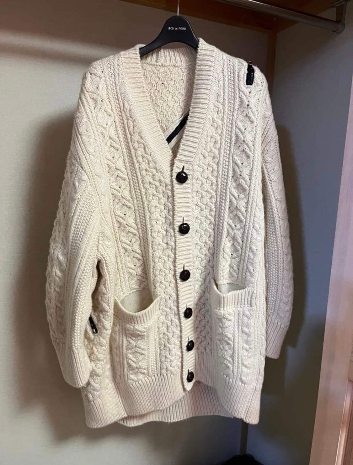 솔로이스트 22aw 백 지퍼 가디건 상품이미지1