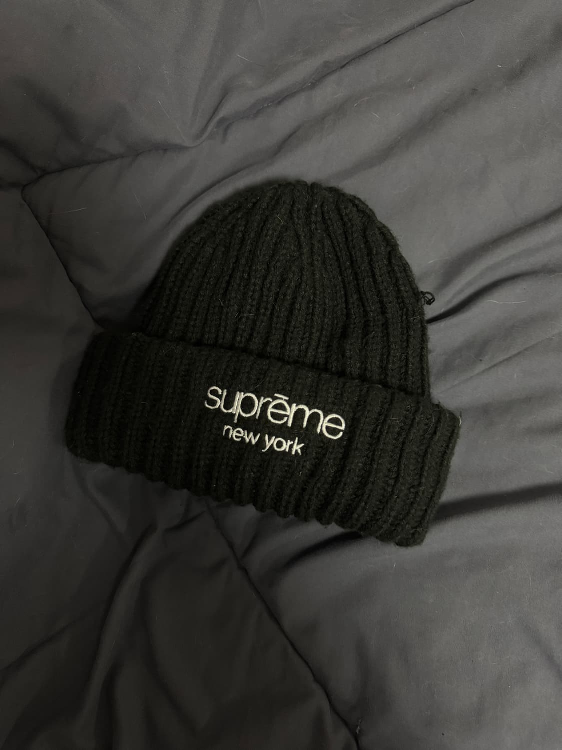 슈프림 청키 립 클래식 로고 비니 블랙 - 25FW 상품이미지2