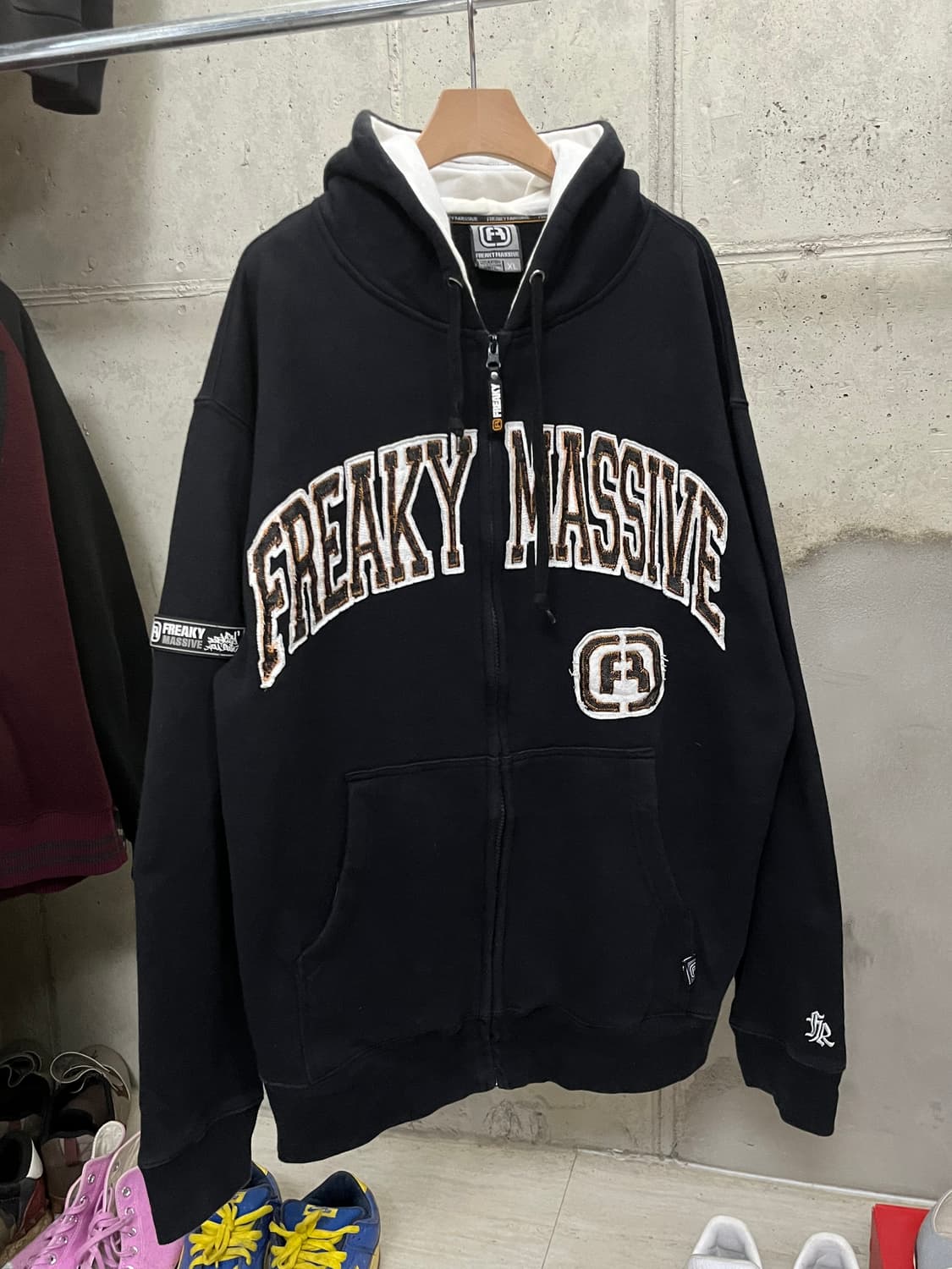 FREAKY MASSIVE HOOD ZIP-UP (XL) 상품이미지1