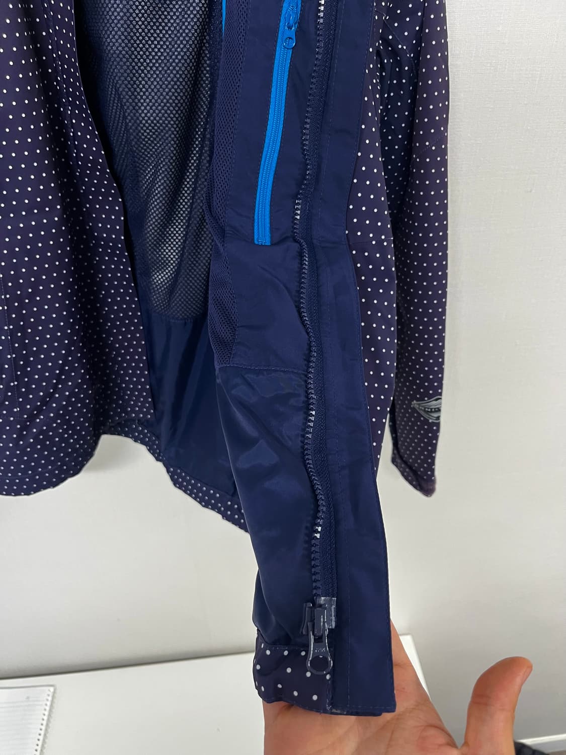 컬럼비아 도트 땡땡이 바람막이 상품이미지4