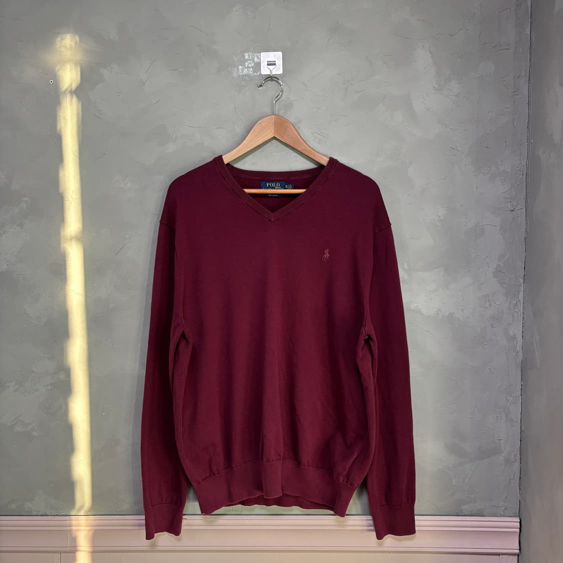 폴로 랄프로렌 피마코튼 브이넥 니트 버건디 상품이미지1