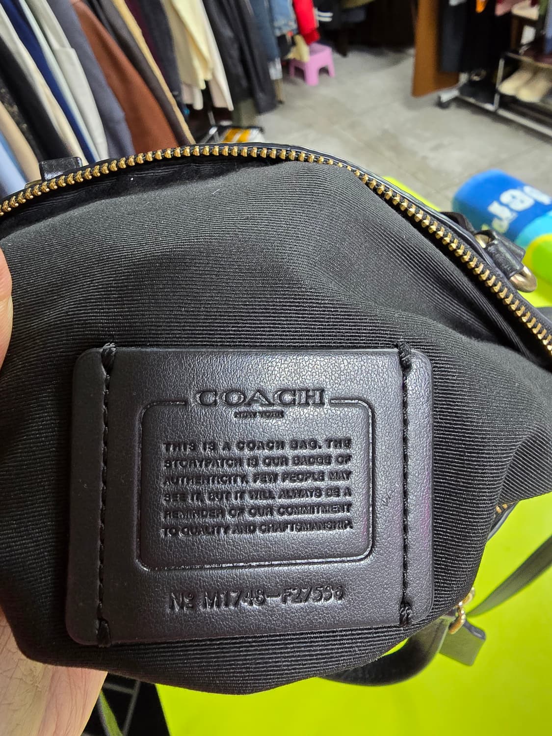 코치 블랙 레더 토트백 (1473) 상품이미지3