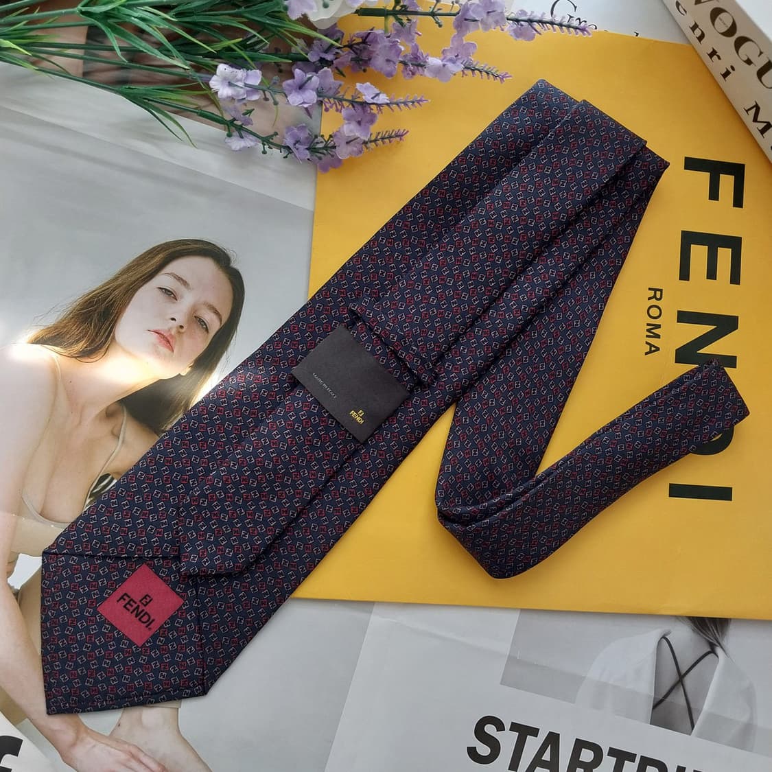 펜디 실크 네이비 FF 주카 패턴 넥타이 9.8cm A+등급 K1001
 상품이미지3