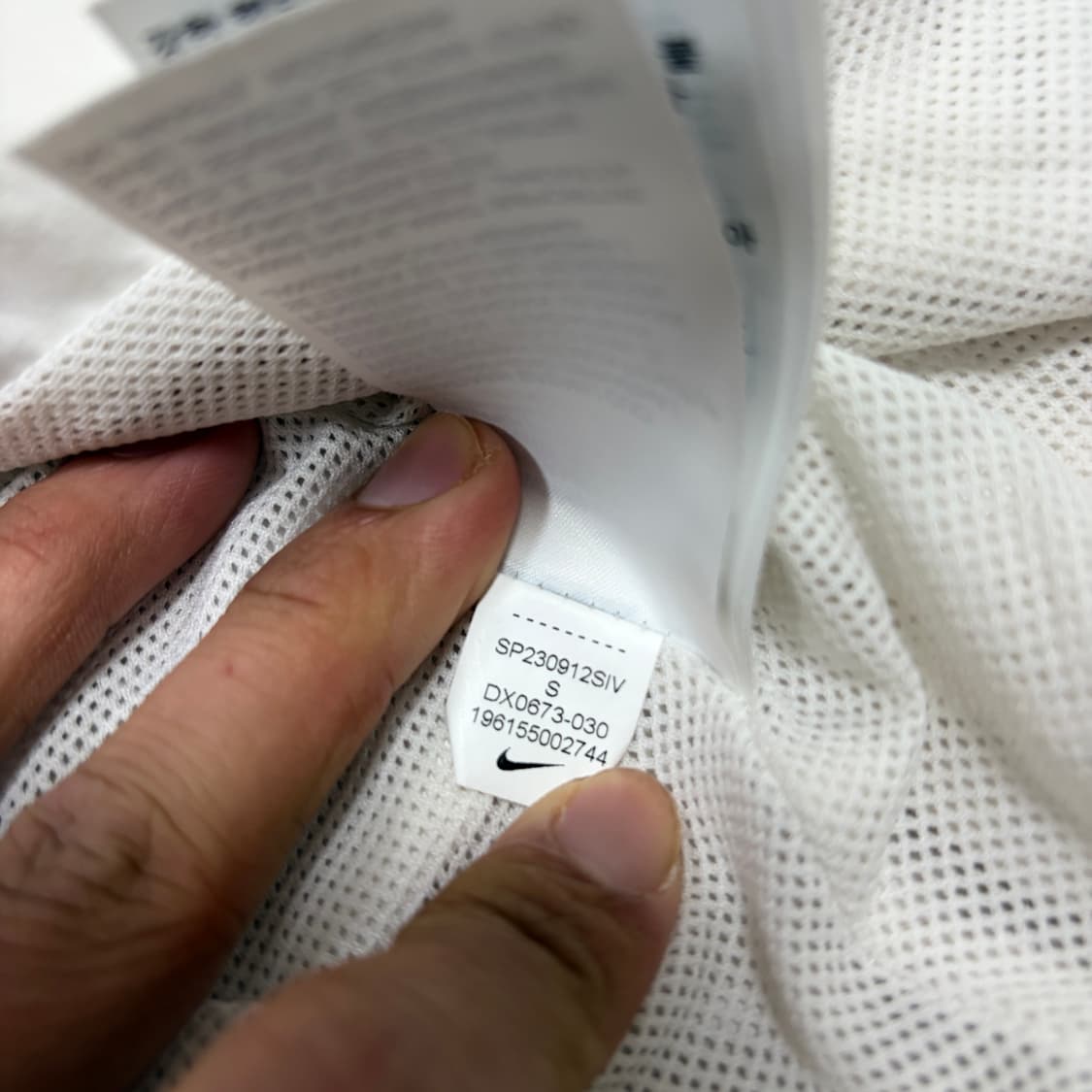 나이키 레인보우 로고 바람막이 상품이미지5