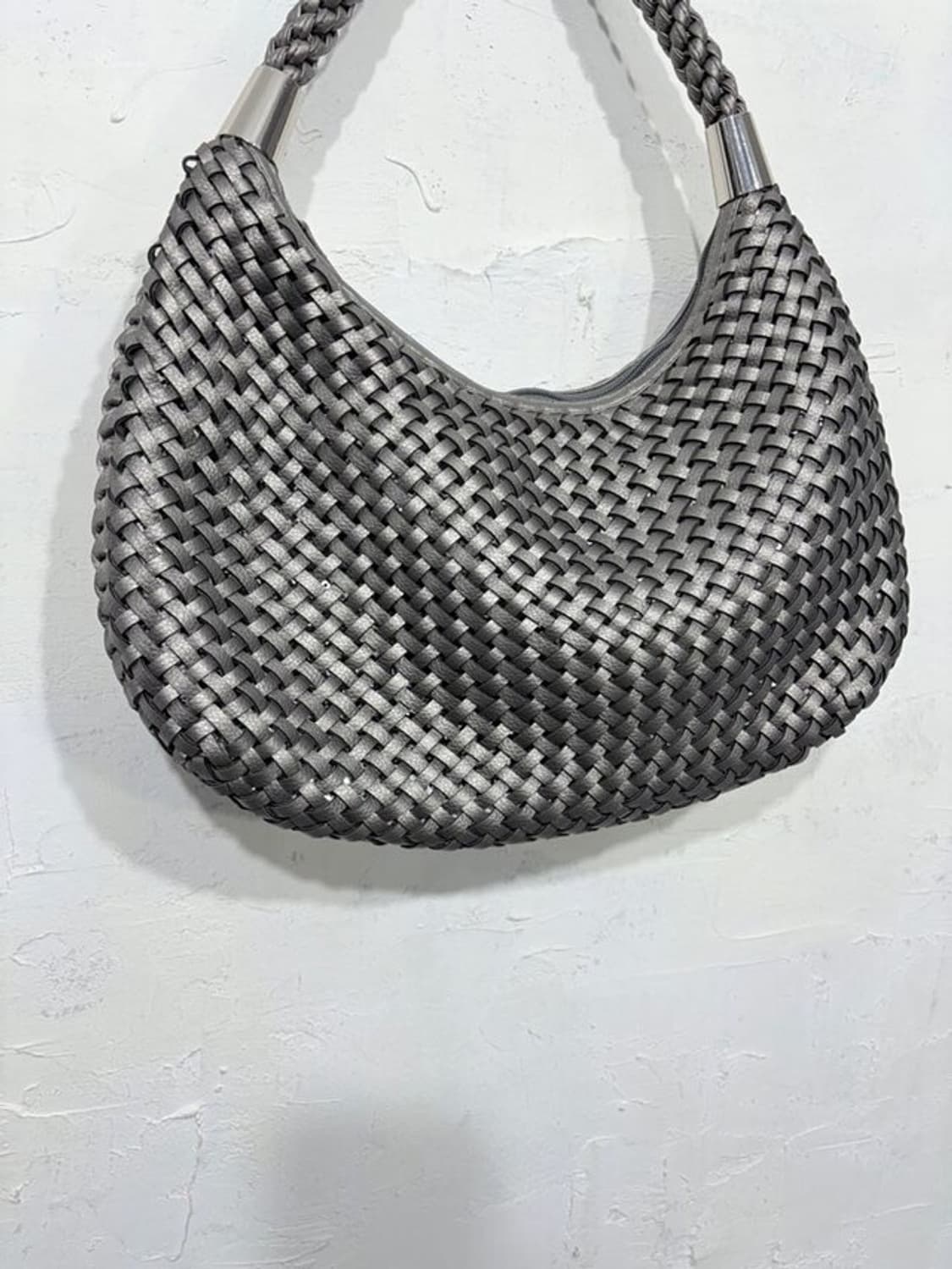 Y'SACCS Woven Metallic Hobo Bag -5 상품이미지3