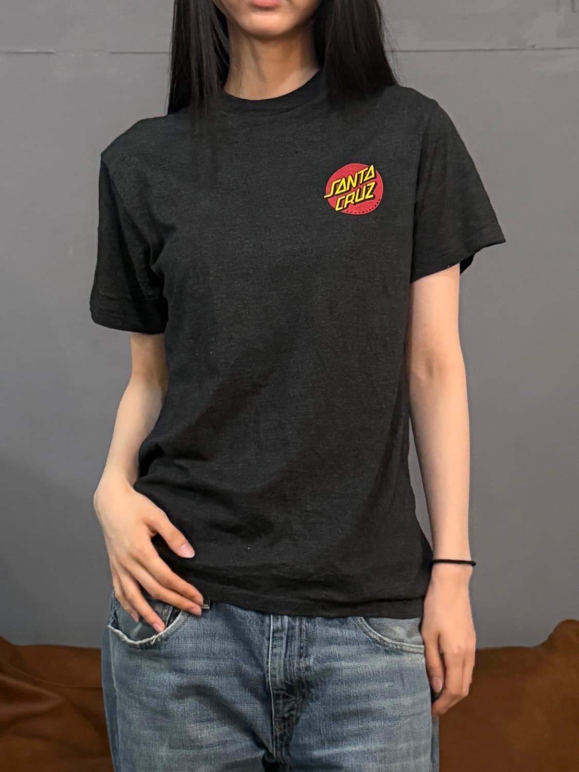00’s 빈티지 블랙 산타크루즈 백프린팅 반팔티 상품이미지3