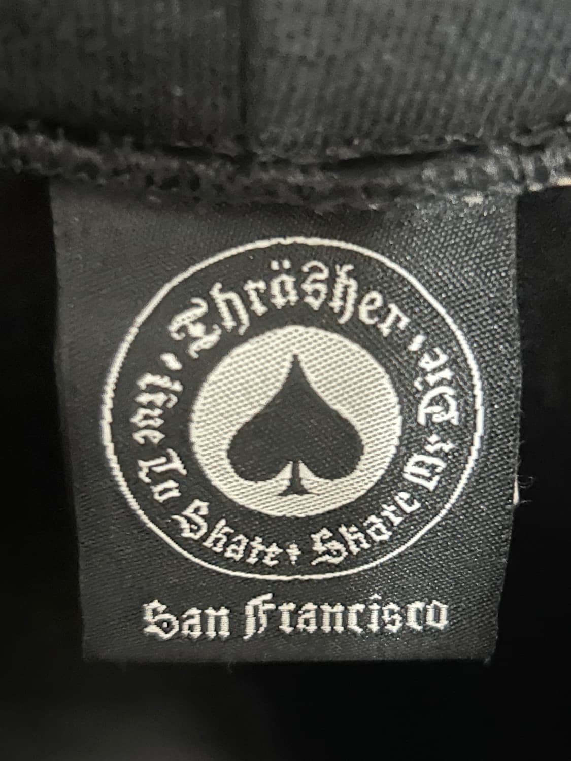 트레셔 플레임 로고 후드티 블랙 상품이미지5