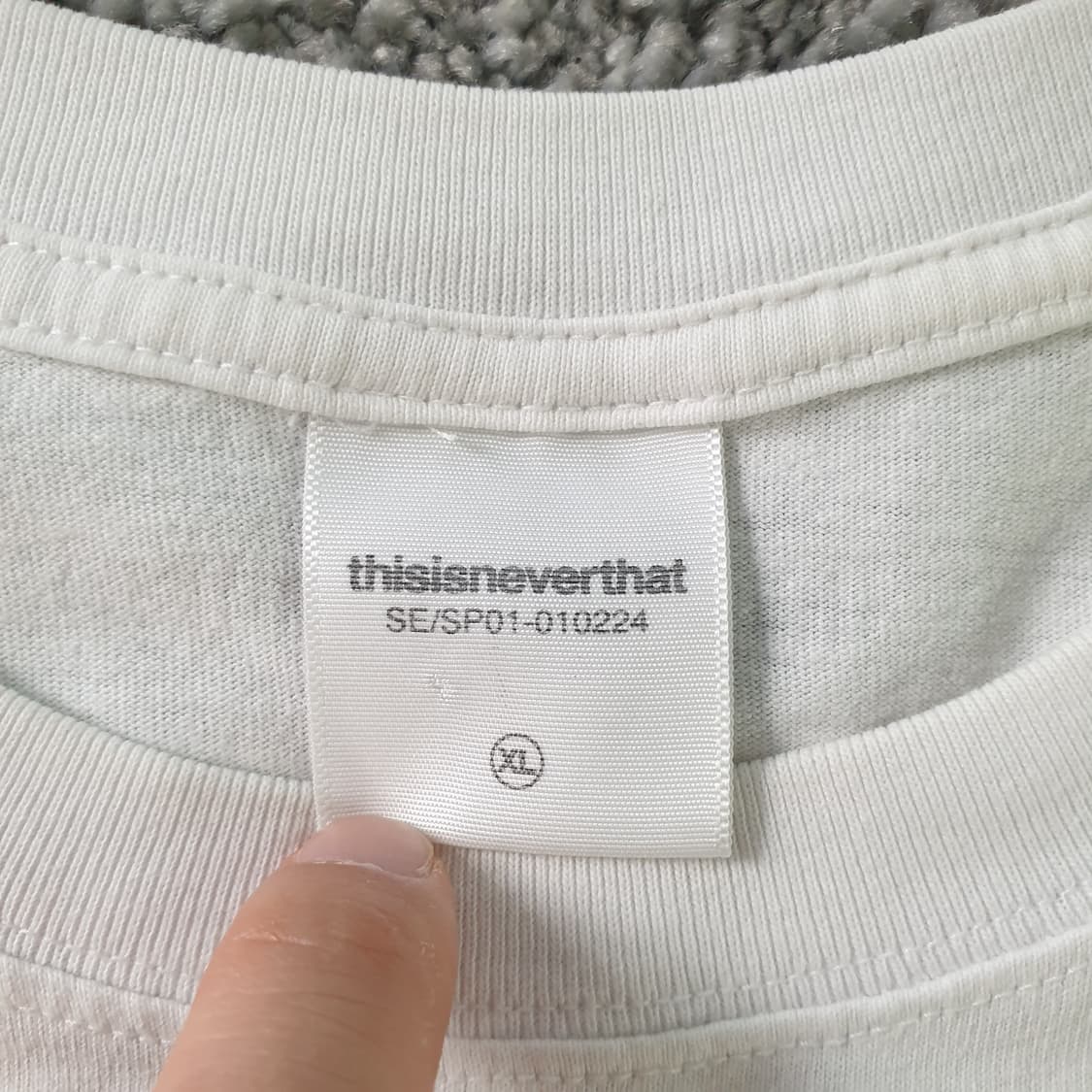 [무료배송] thisisneverthat 로고 반팔 티셔츠 상품이미지2