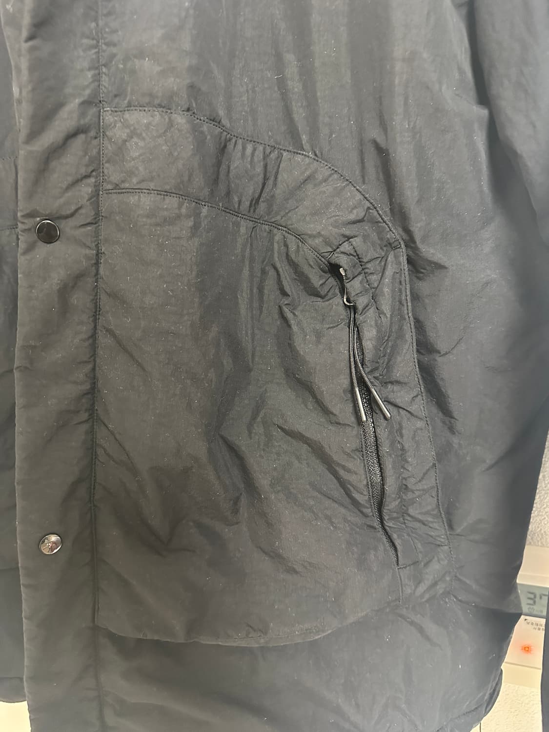 cp컴퍼니 24fw 플랫나일론 스탠다드 자켓 블랙 상품이미지4