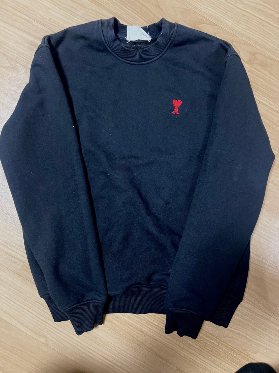 아미 블랙 맨투맨 상품이미지2