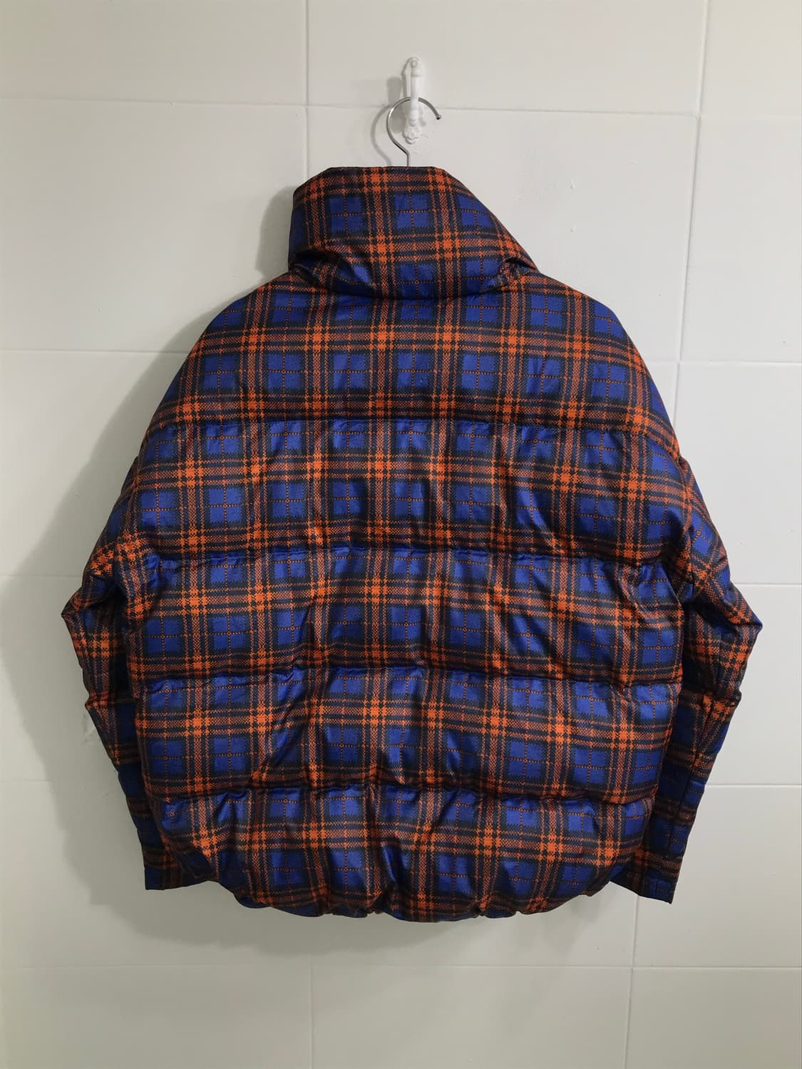 디자인 유나이티드 오렌지 블루 체크 키치 패딩 상품이미지4